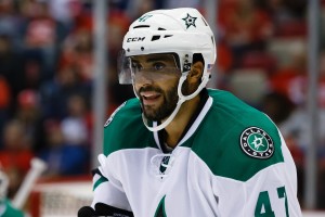 Stars defenseman Johnny Oduya is expected to play Sunday night. (Rick Osentoski-USA TODAY Sports)