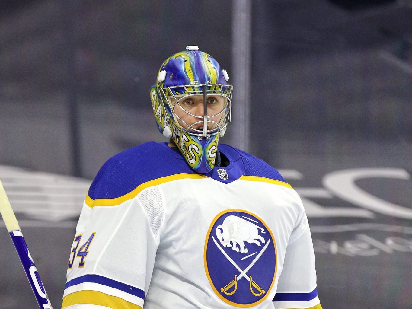 Colorado Avalanche Looking at Sabres' Johansson for Goaltending Depth