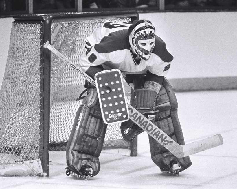 A picture of legendary Montreal Canadians goalie Ken Dryden. : r/nhl