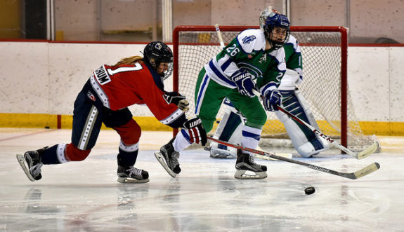 Bray Ketchum defends against Jordan Brickner. (Photo Credit: Troy Parla)