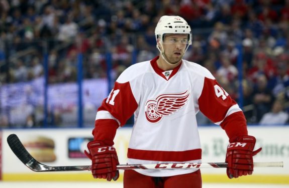 Luke Glendening, Red Wings Sign Luke Glendening, Detroit Red Wings, NHL