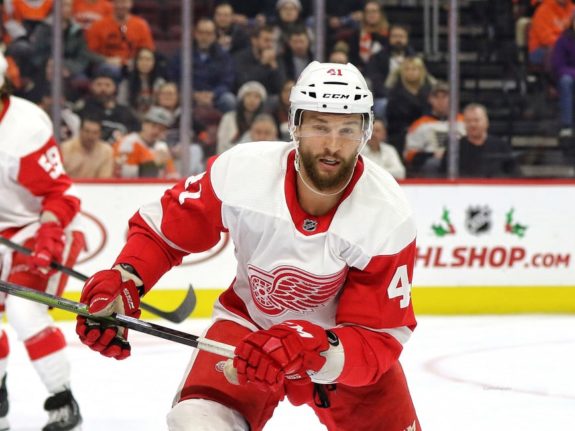 Luke Glendening - Red Wings-Stars Show Aggressiveness Early in Free Agency