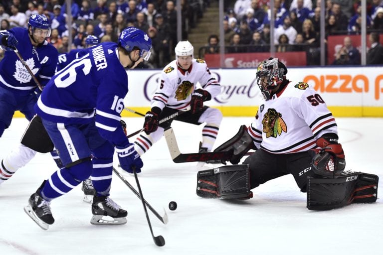 Chicago Blackhawks Survive Toronto Maple Leafs Late Charge