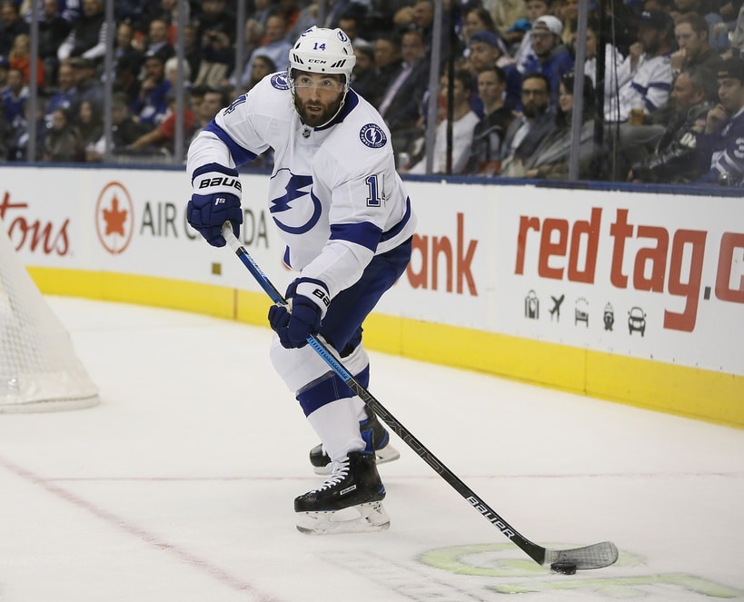 NHL playoffs: Devils' Brian Boyle appears to threaten Lightning player