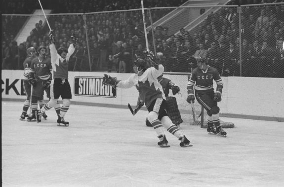 Paul Henderson Bobby Clarke 1972 Summit Series