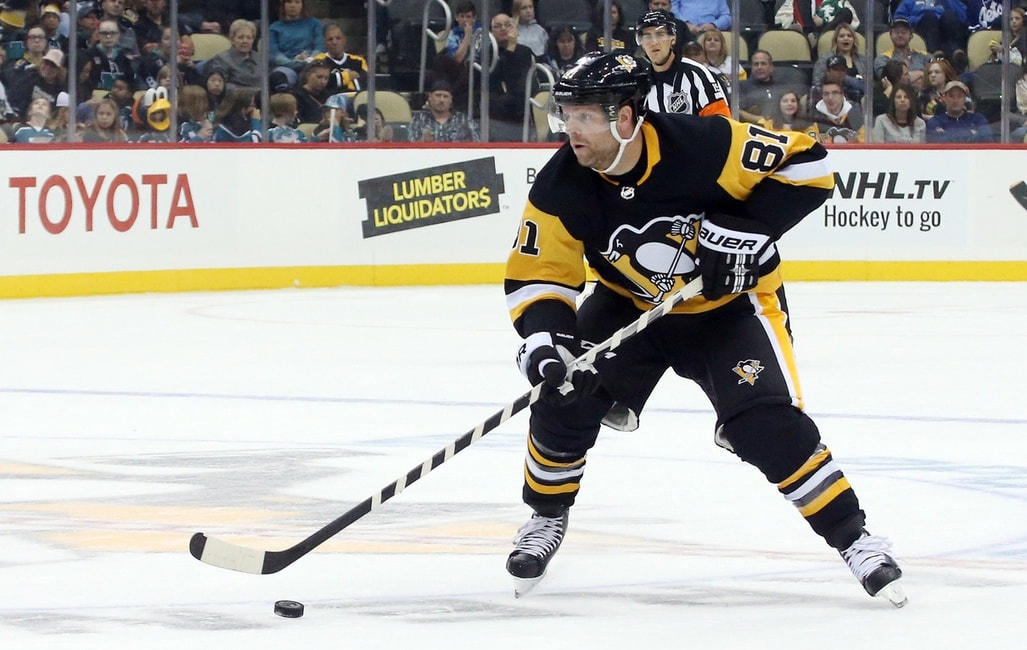 Penguins right wing Phil Kessel