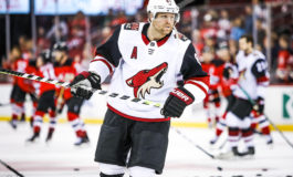 Kessel Scores Twice, Leads Coyotes past Flyers 3-1
