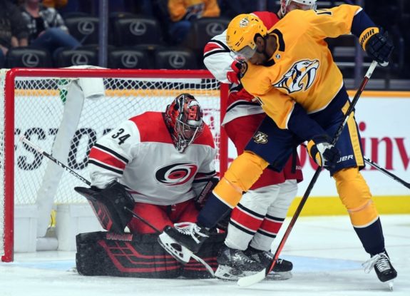 Predators Hurricanes Simmonds Mrazek