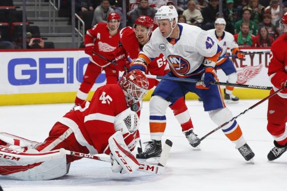 Detroit Red Wings Jonathan Bernier New York Islanders Leo Komarov