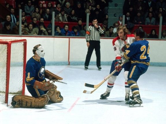 goaltender Roger Crozier of the Buffalo Sabres