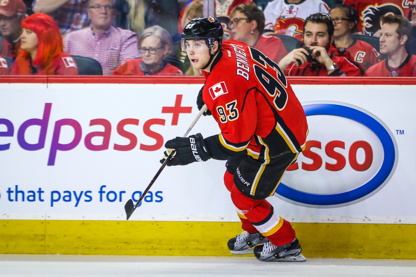 Sam Bennett partners up with Heads & Shoulders (Tkachuk's comment