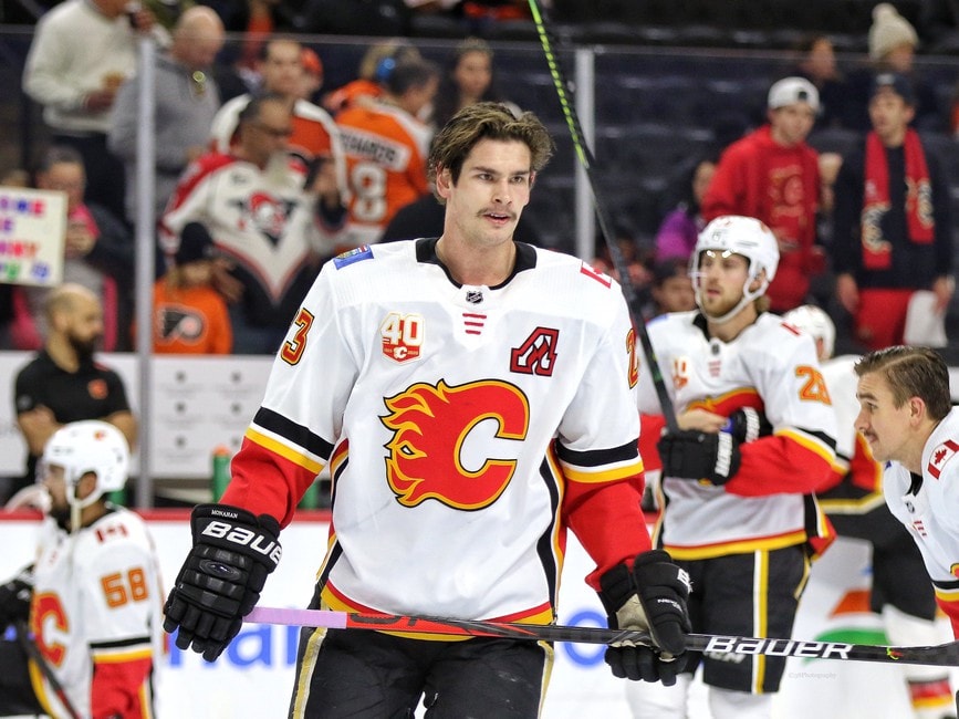 Flames centre Sean Monahan nears milestone with 'muffin' shot