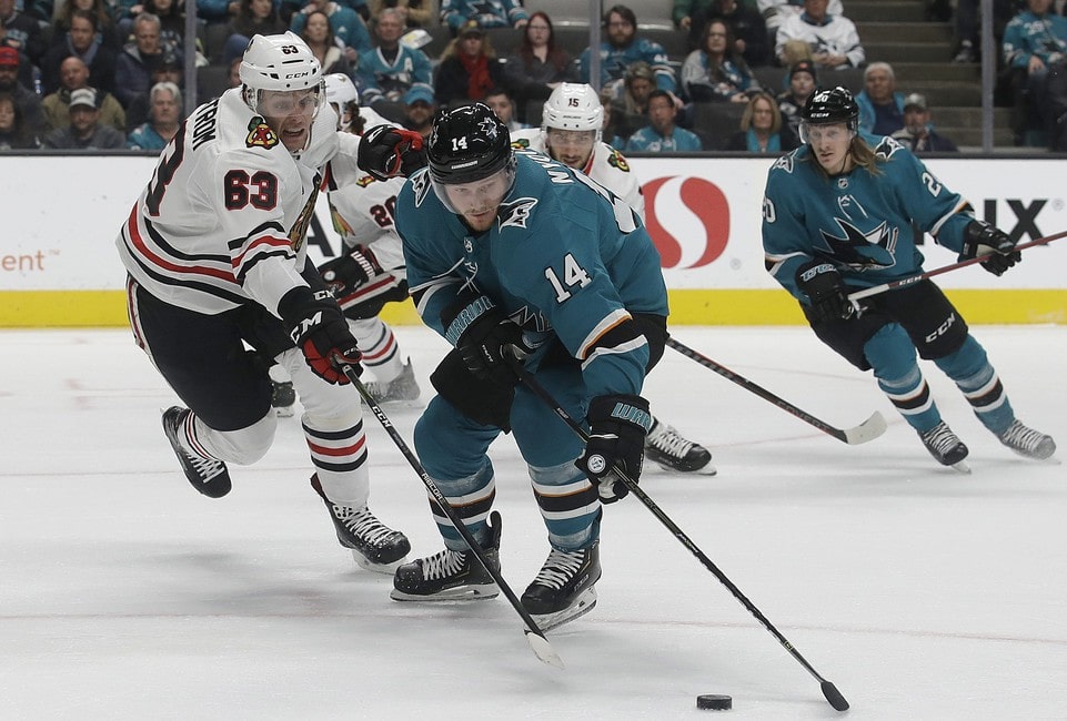 San Jose Sharks Beat Chicago Blackhawks With Three Late Goals