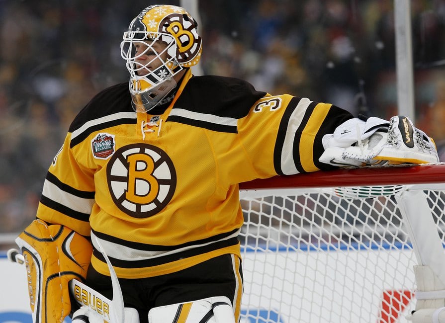 NHL: Bruins trade Tim Thomas to Islanders