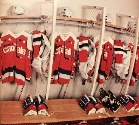 Washington Capitals 1974-75 jerseys