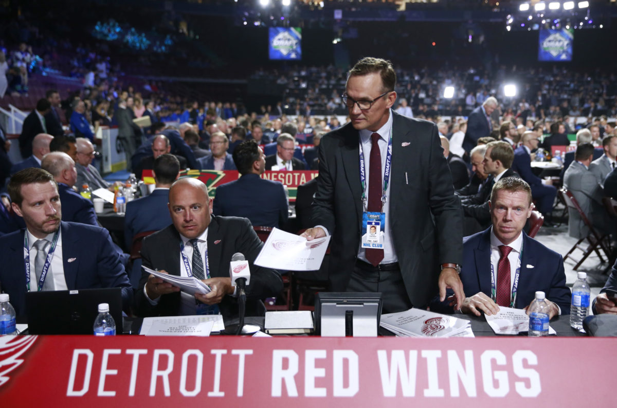 Steve Yzerman and Kris Draper of the Detroit Red Wings