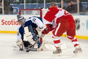 Mickey Redmond of the Detroit Red Wings alumni team.