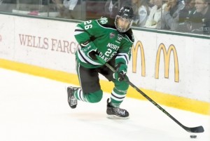 UND Forward Coltyn Sanderson (Russ Hons, UND Athletics) 