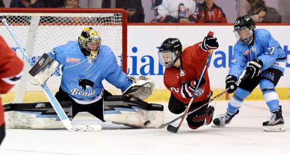 Amanda Leveille Buffalo Beauts 2017