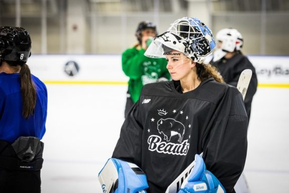 Shannon Szabados Buffalo Beauts