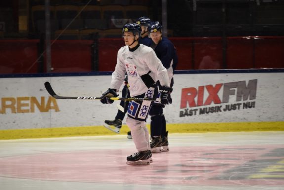 Simon Lundmark of Linkoping HC