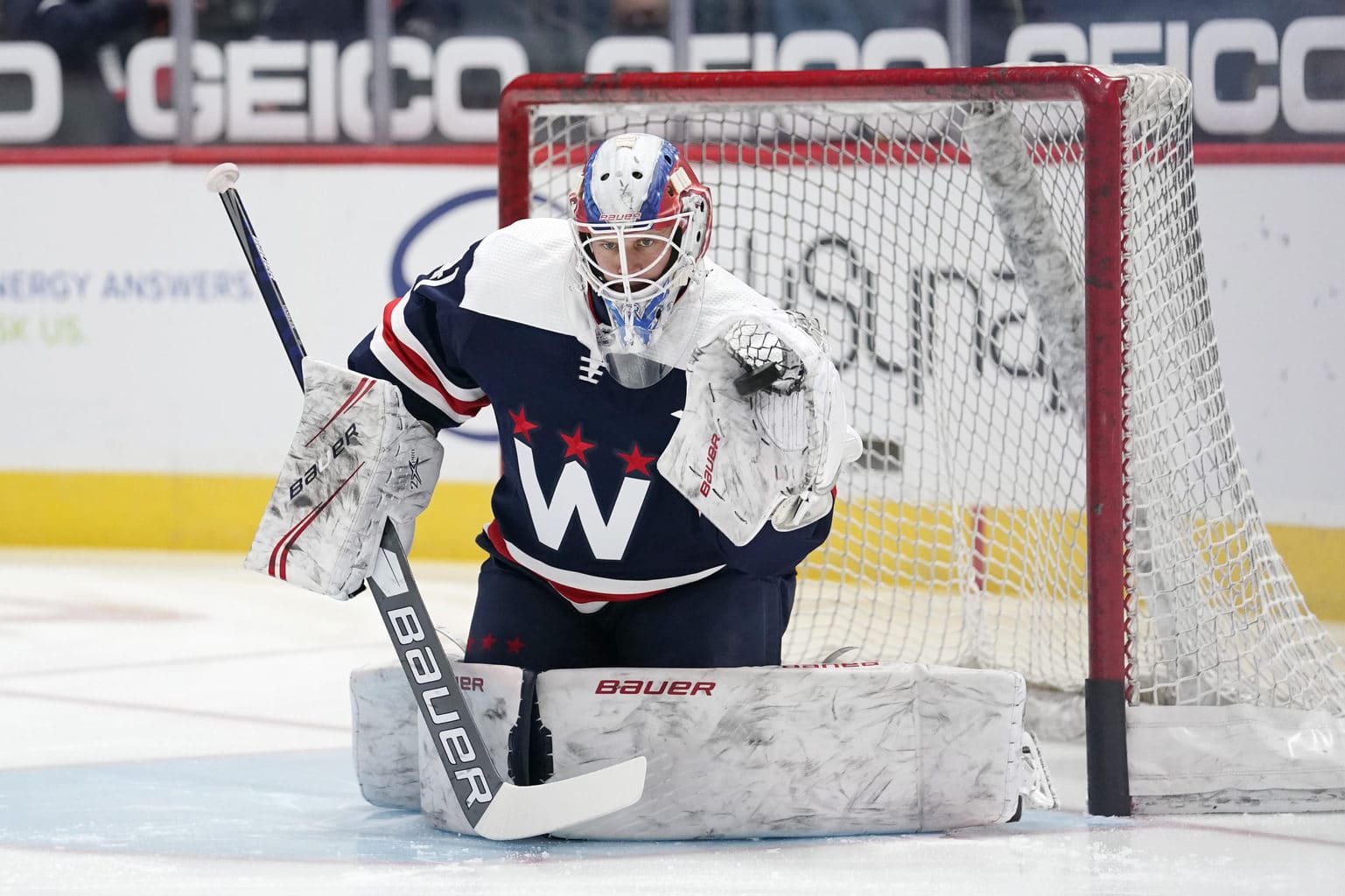 Vanecek, Now One Of NHL's Top Goalies, Thanks Fans For Liking Him