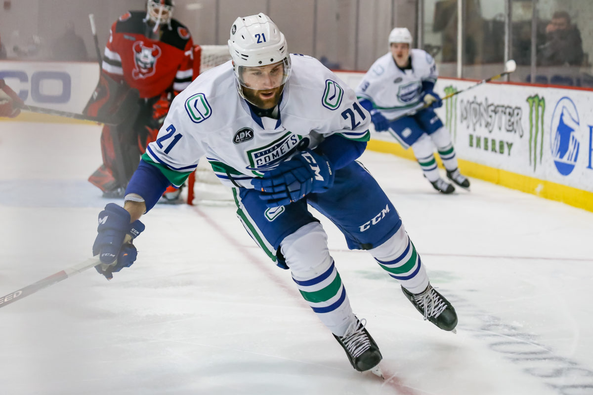 Jonah Gadjovich Utica Comets