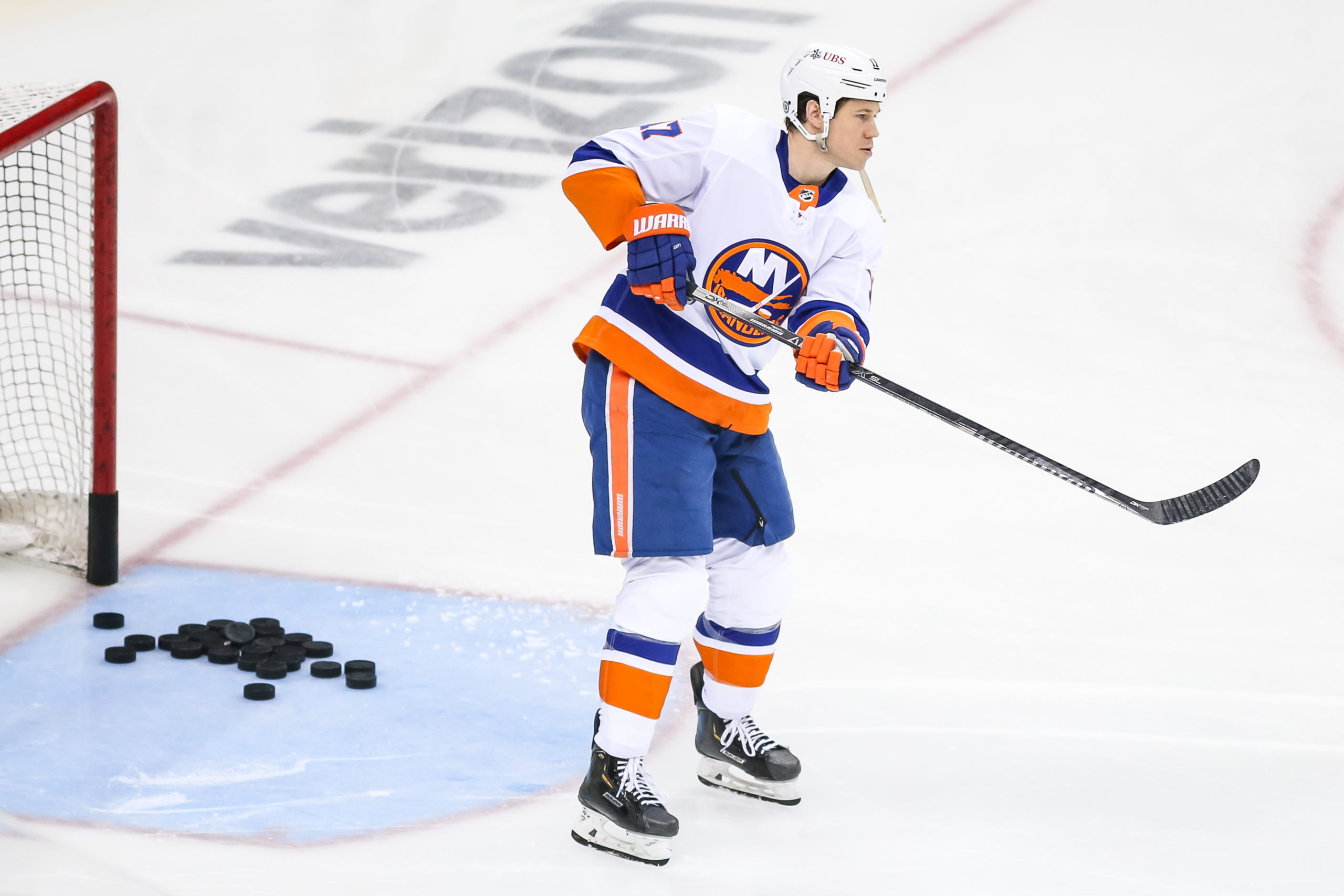 Islanders' Matt Martin has built 900-game career on staying
