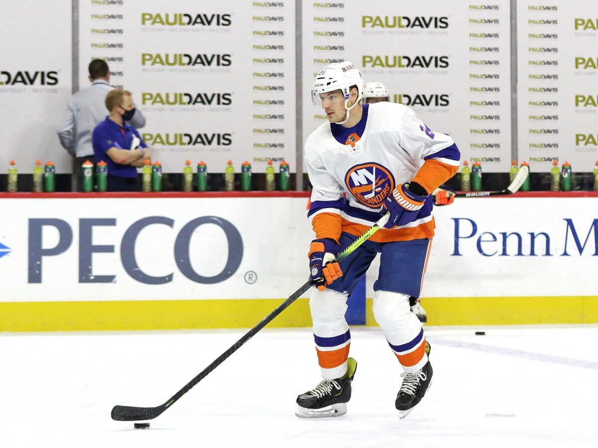 Scott Mayfield New York Islanders