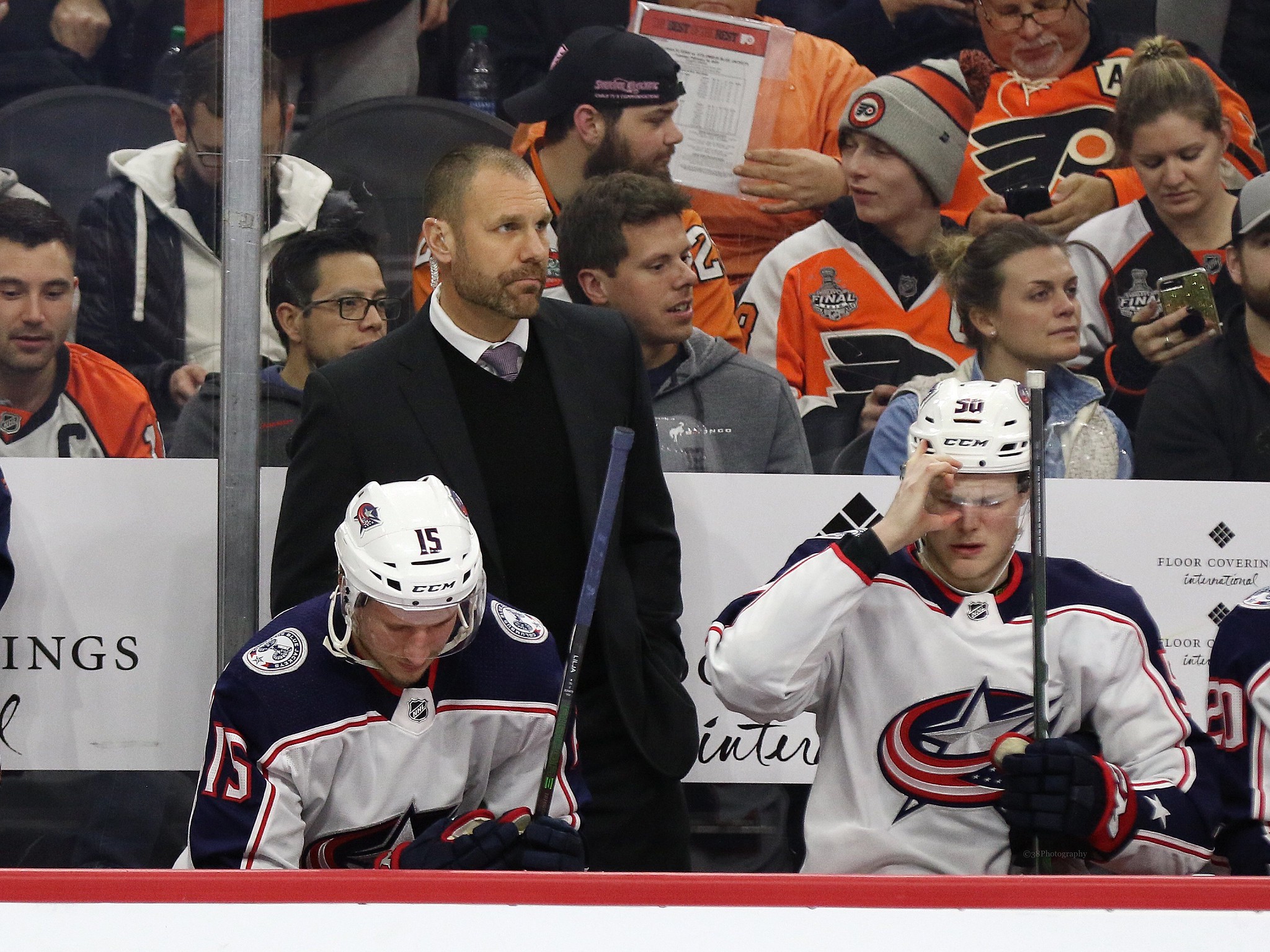 Patrik Laine glued to John Tortorella's bench in Blue Jackets' victory