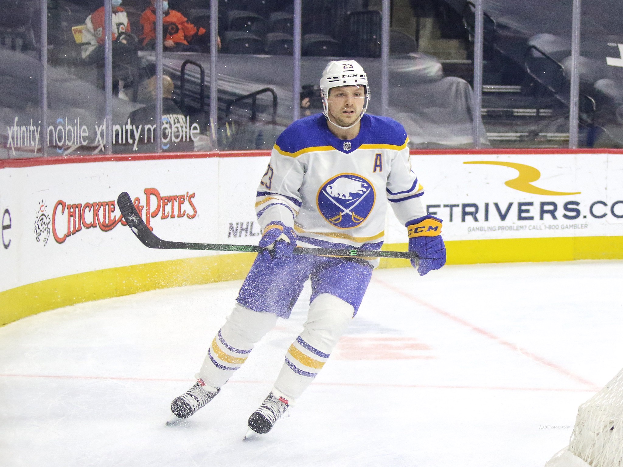 Vancouver Canucks Should Be All In On Acquiring Sam Reinhart