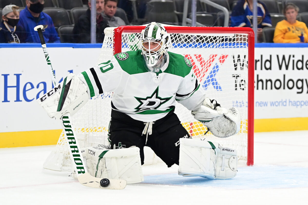 Braden Holtby, Dallas Stars-Stars' Holtby Is Exceeding Expectations Early
