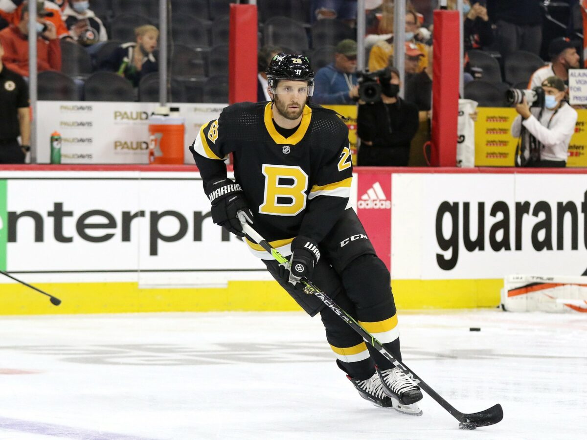 Derek Forbort, Boston Bruins