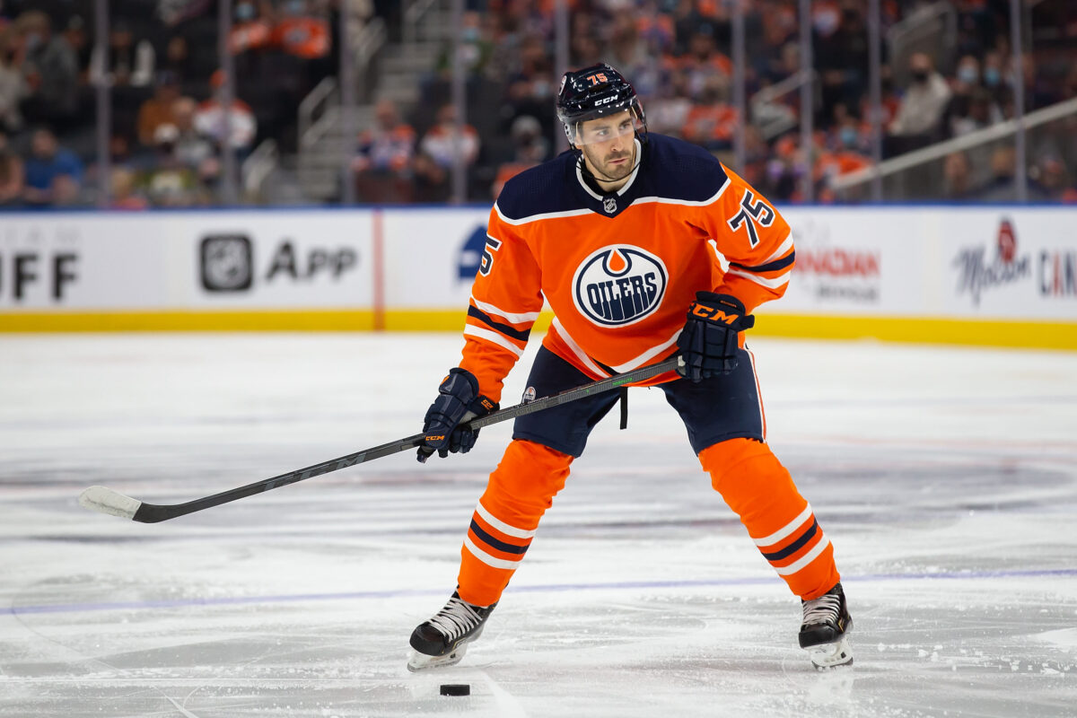 Evan Bouchard. Edmonton Oilers-Oilers' Power Play Getting Boosts From Bouchard, Puljujarvi, & Yamamoto