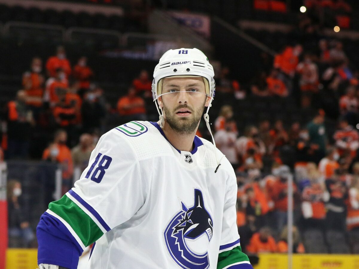 Jason Dickinson, Vancouver Canucks-Revisiting Departed Stars Players From 2020-21 Team