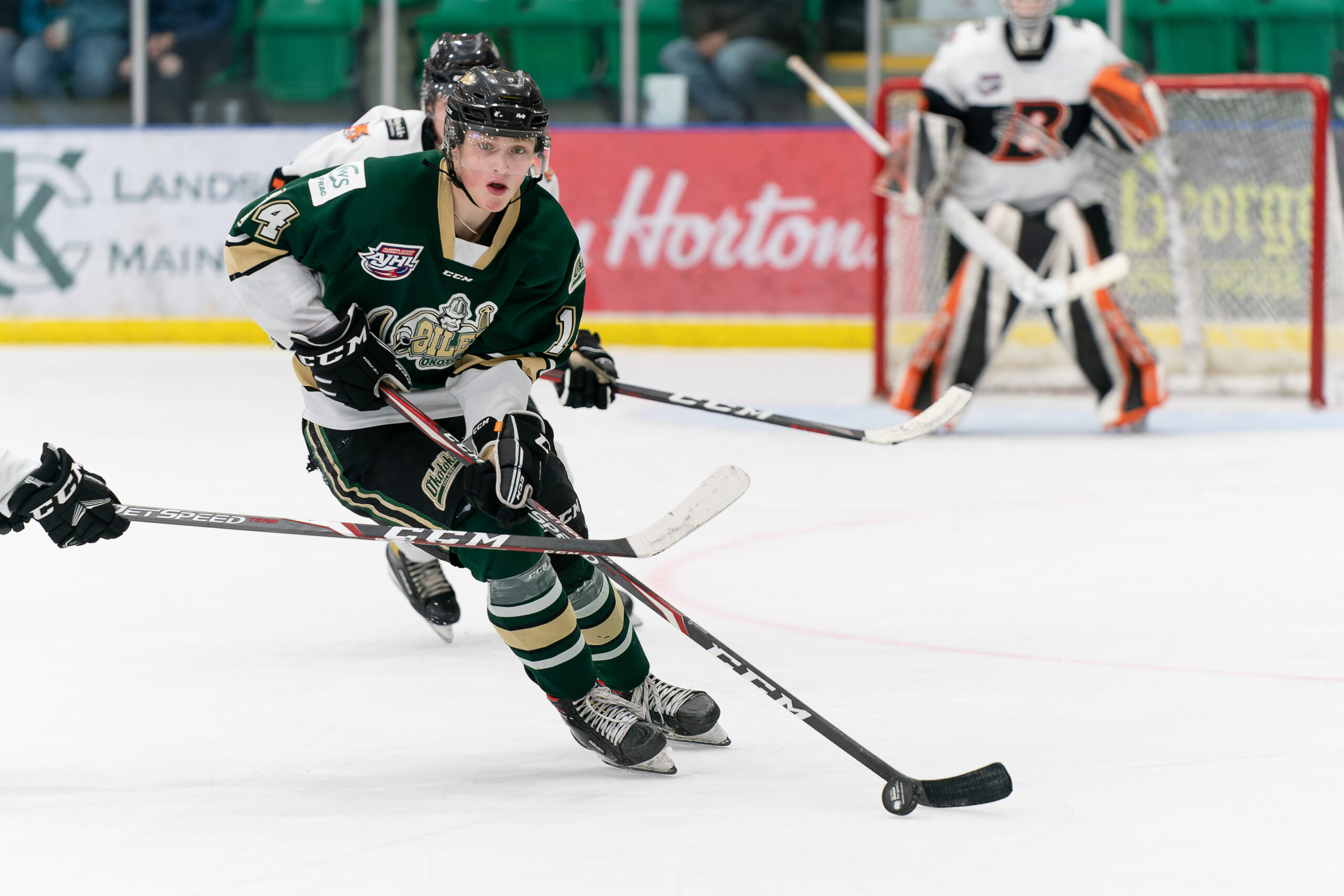 Dylan Holloway, Okotoks Oilers (AJHL) named Jr. A Player of the Year