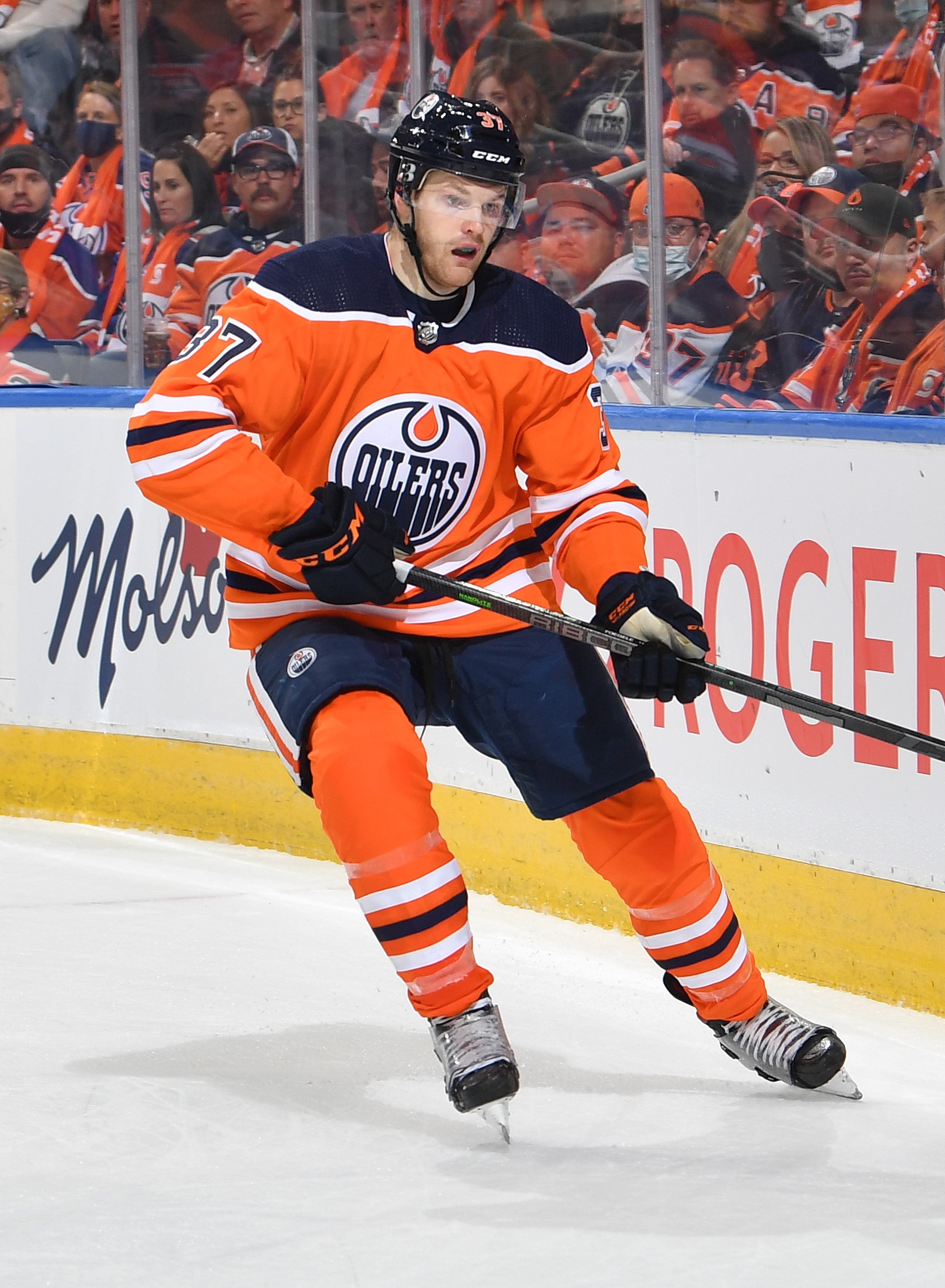 Sportsnet on X: The Oilers have traded Ethan Bear to the Canes for Warren  Foegele. #NHLTrade