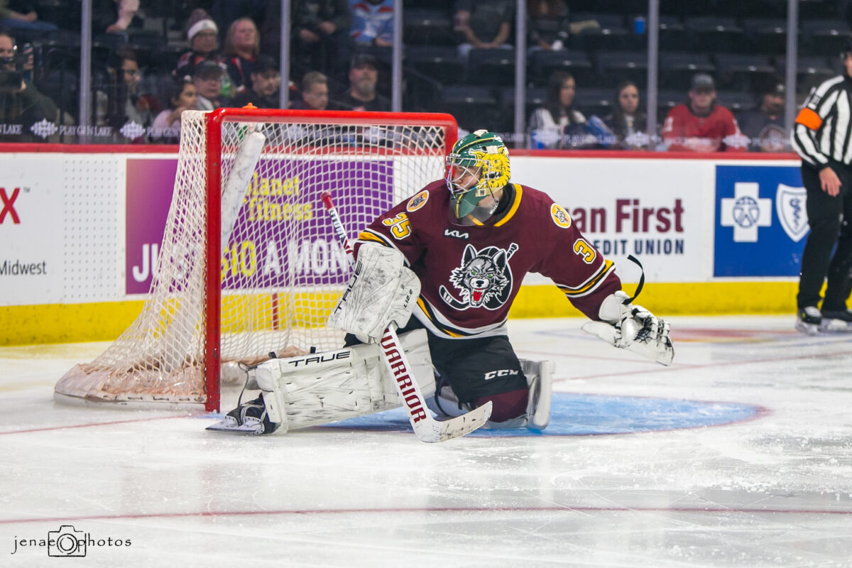 Eetu Makiniemi Chicago Wolves