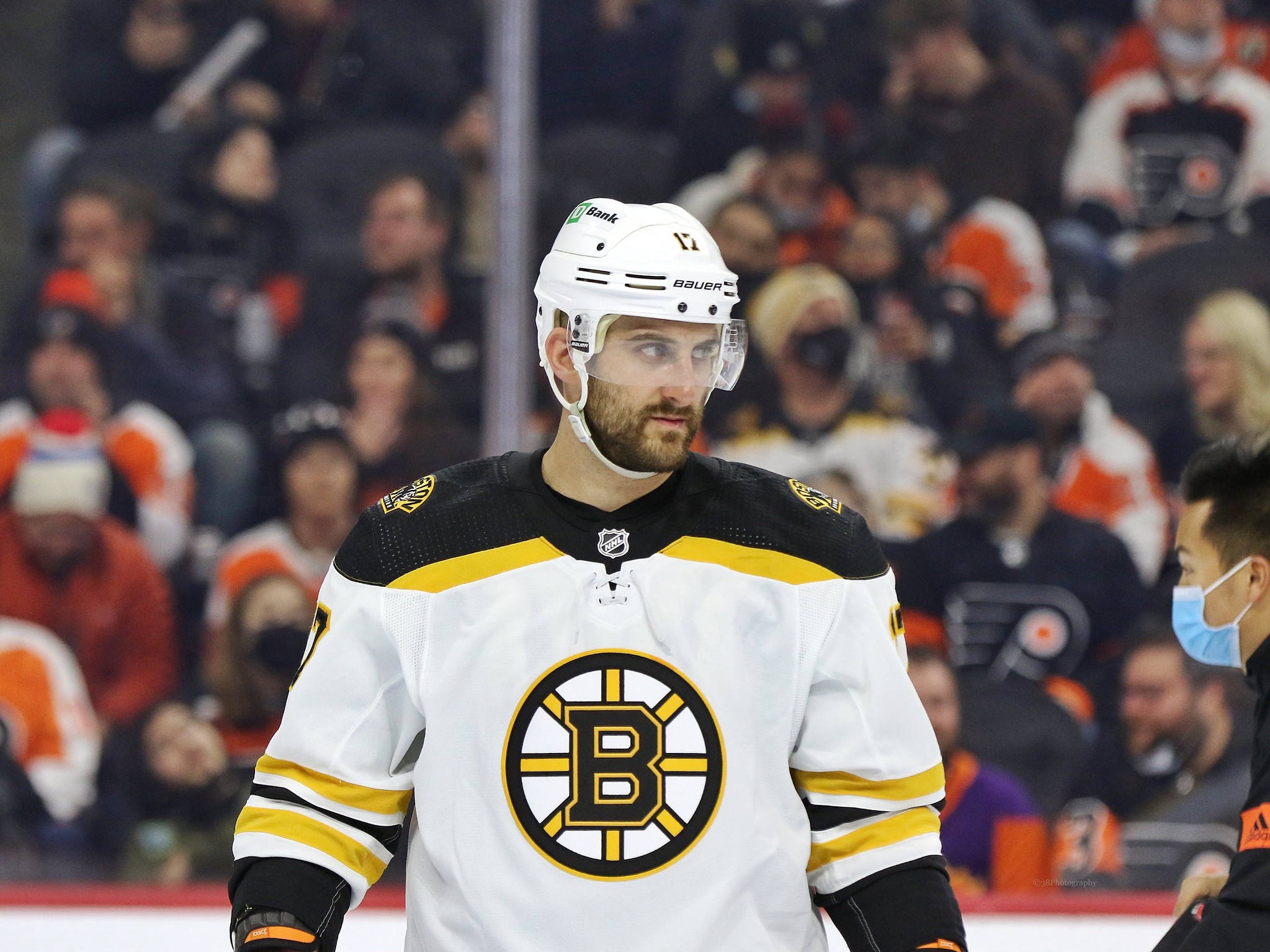 Let's get to Bruins hockey' — Nick Foligno had the right words for a  special moment - The Boston Globe