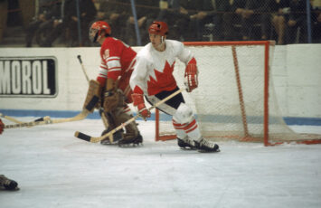 Paul Henderson Team Canada 1972 Summit Series