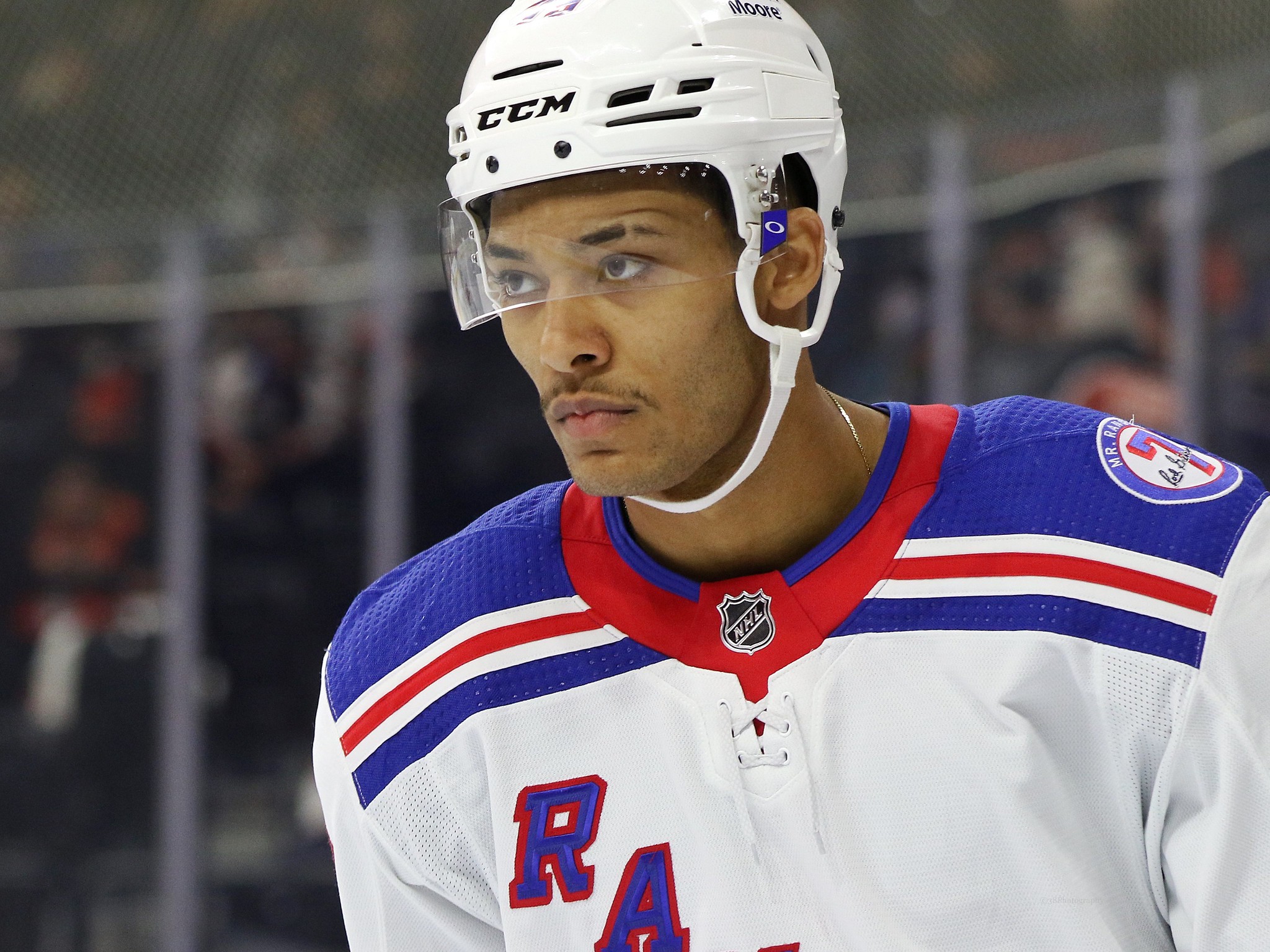 Fans show support for Miller, Rangers during autograph signing at