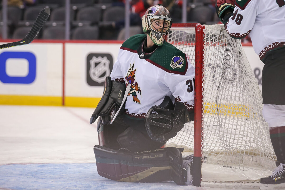 Scott Wedgewood Arizona Coyotes-Dallas Stars Game Day: 3/22/22 vs Edmonton Oilers