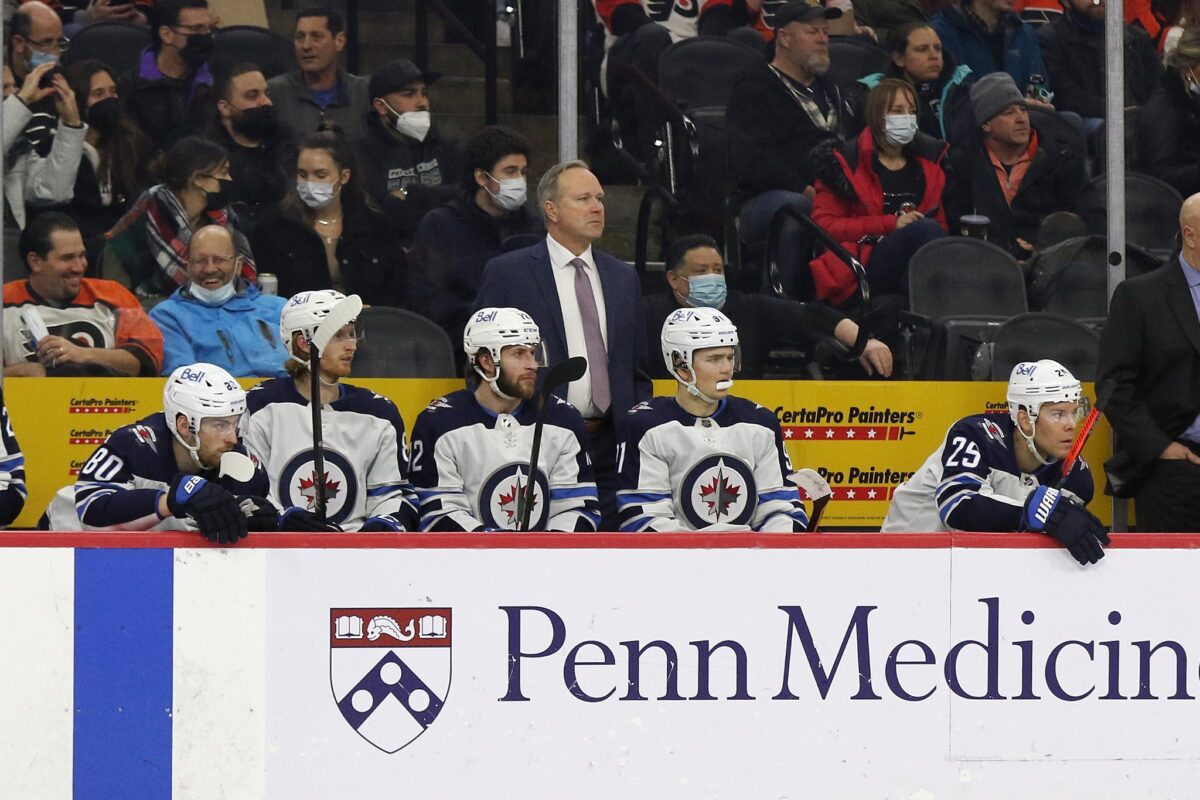 Winnipeg Jets Bench Dave Lowry