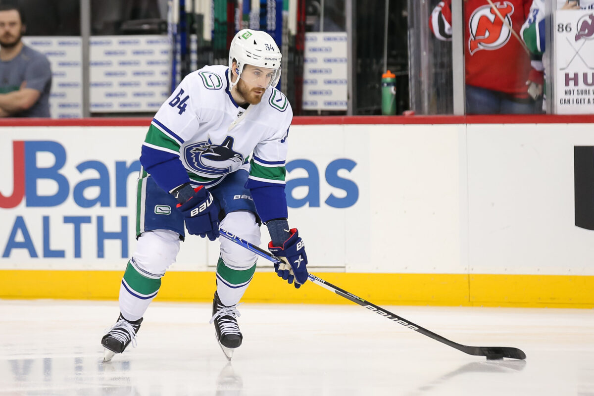 Canucks Face Pros & Cons of Bringing Back Tyler Motte - The Hockey ...