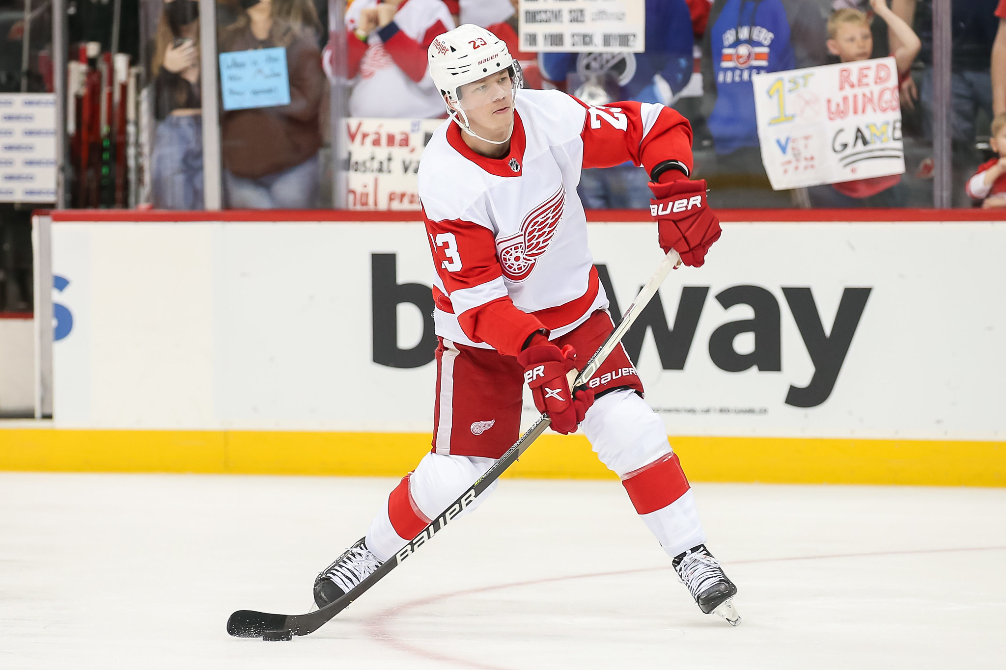 Red Wings' high-end prospect Lucas Raymond making smooth