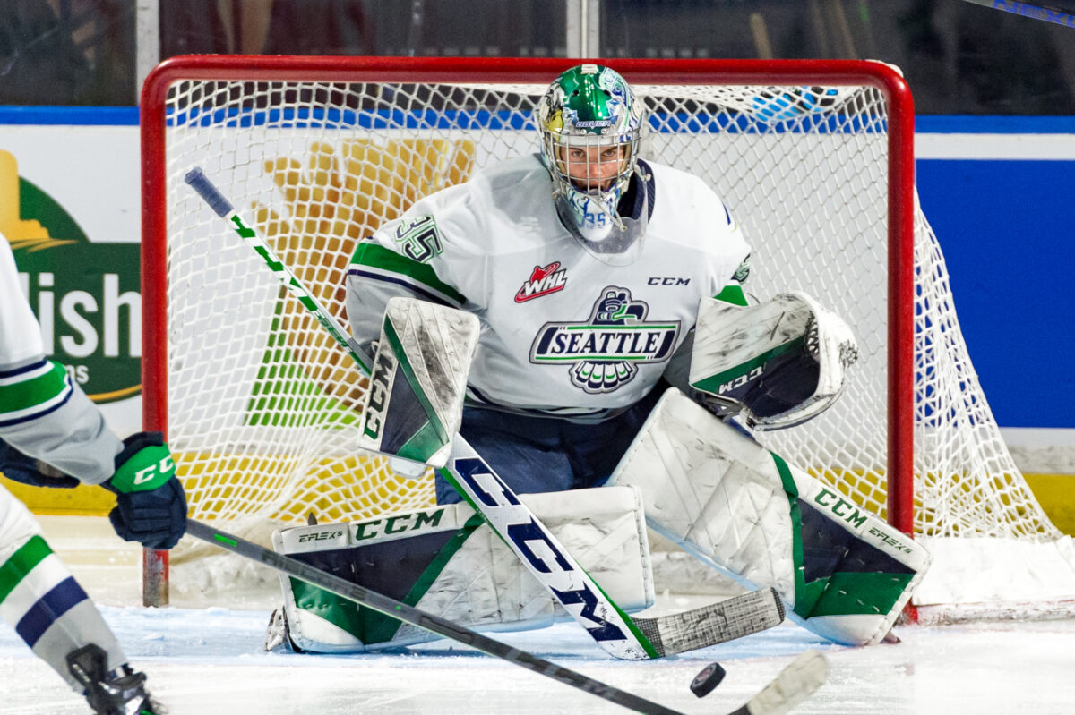 Photo of Canadiens by sa vo vstupnom drafte 2023 mali zamerať na staršieho brankára