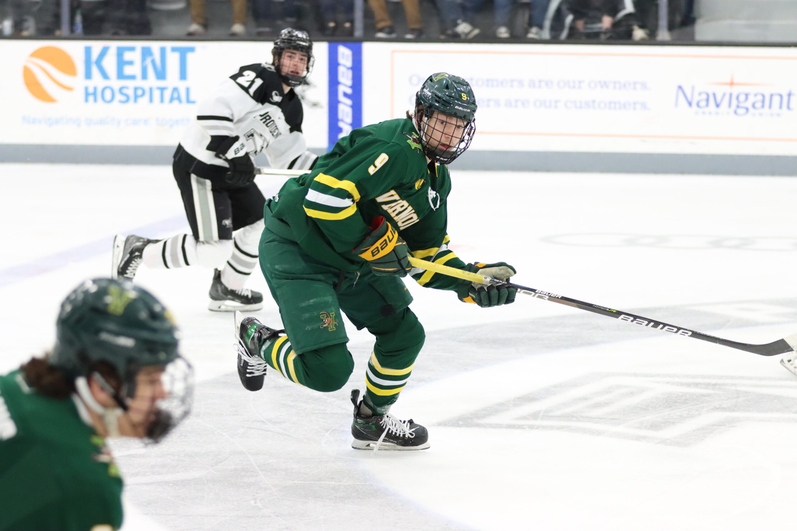 Oilers sign 2022 first-round pick Reid Schaefer to entry-level deal