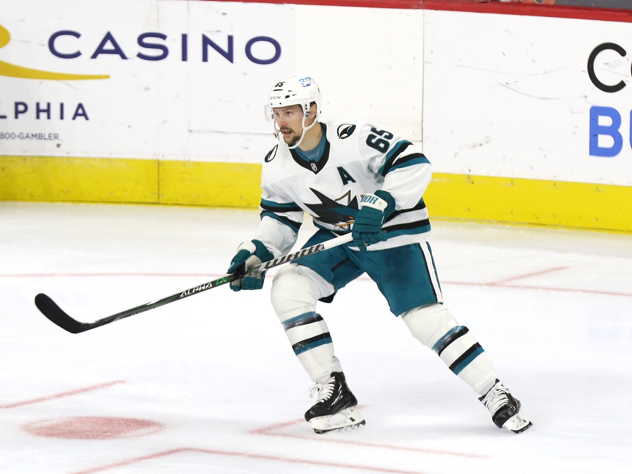 As trade rumors swirl, Sharks' Erik Karlsson has another epic game, Sports