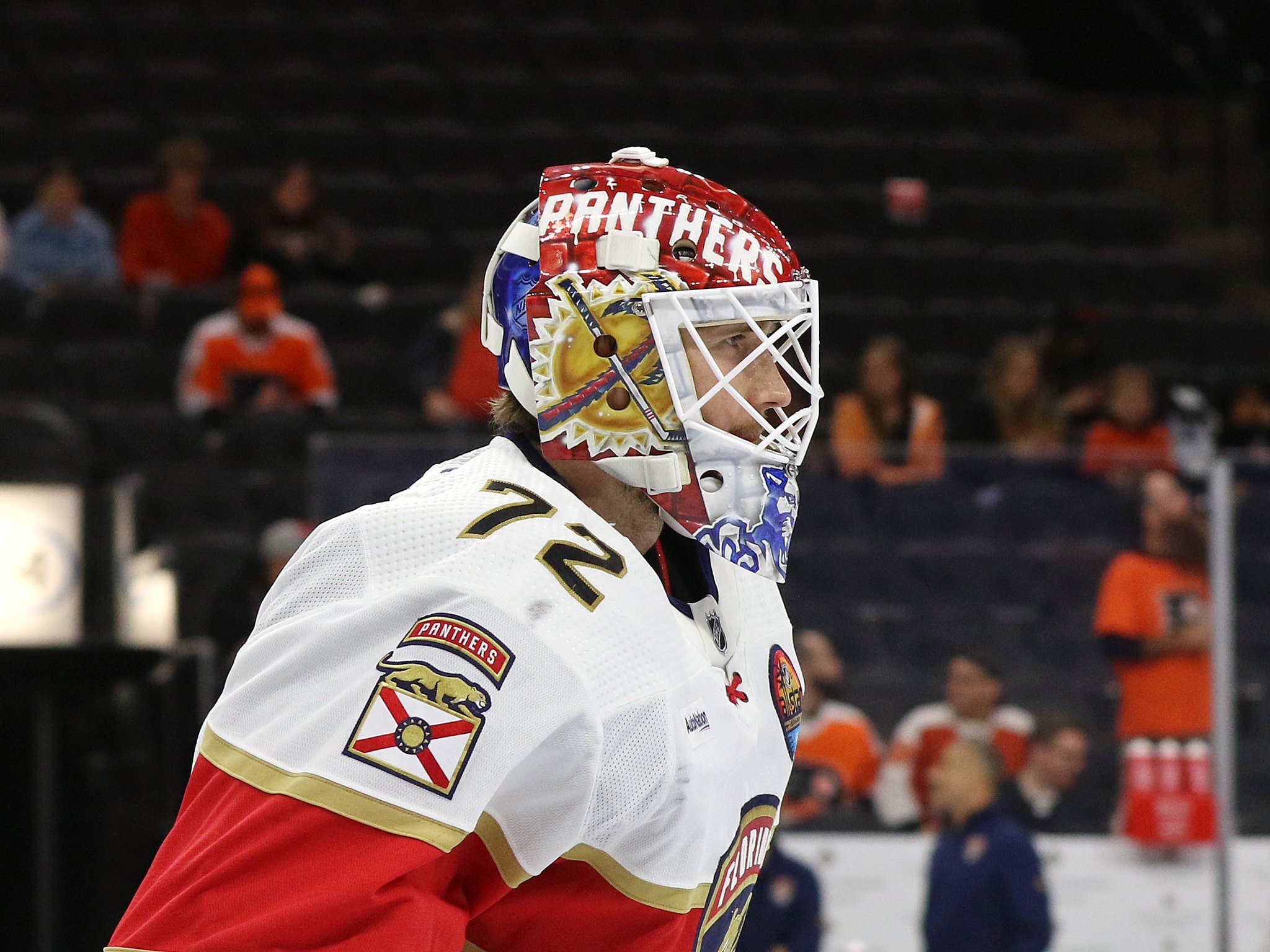 Florida Panthers' Sergei Bobrovsky leaves game vs Montreal Canadiens with  lower-body injury - Daily Faceoff