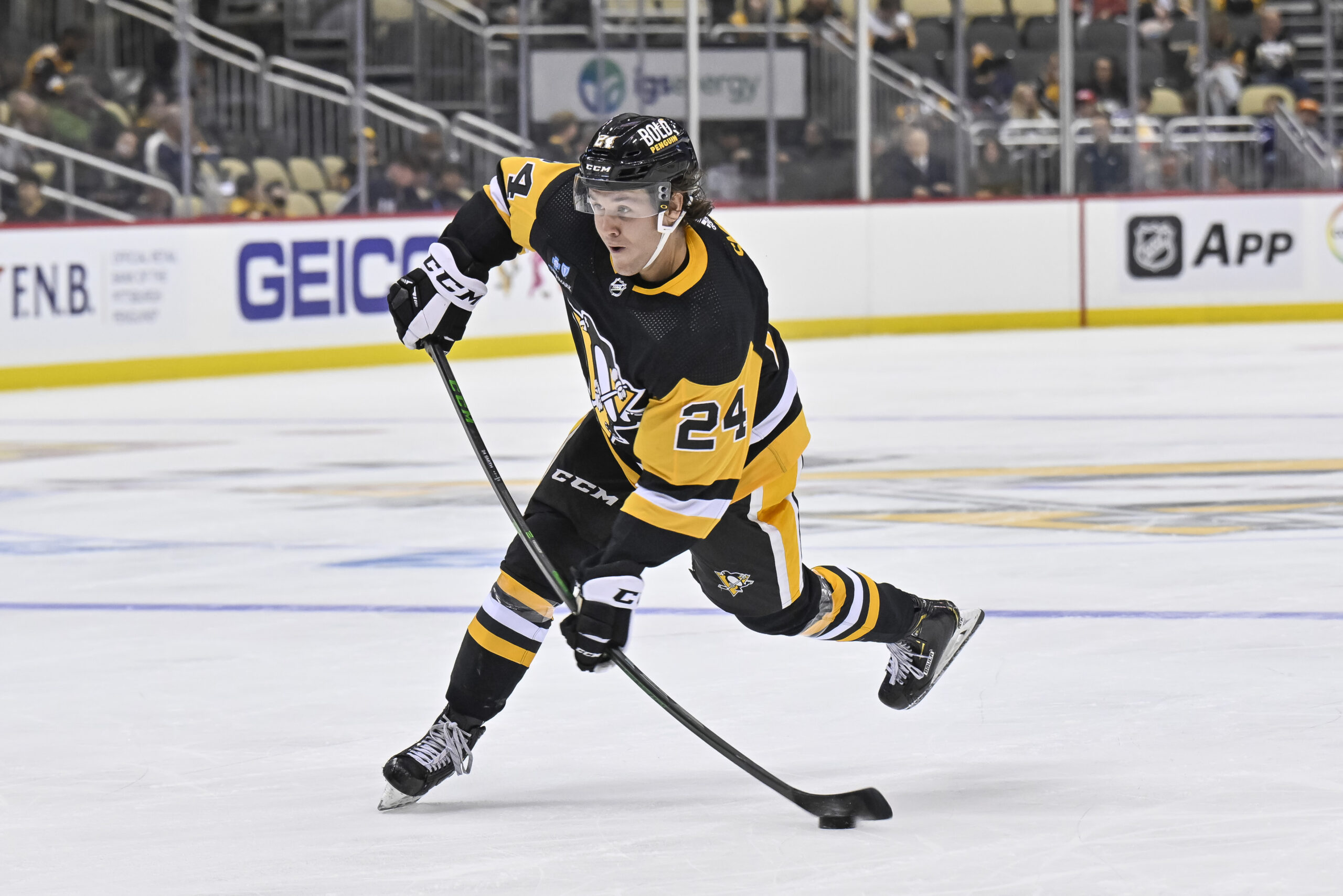 Penguins defenseman Ty Smith, 4 others clear waivers